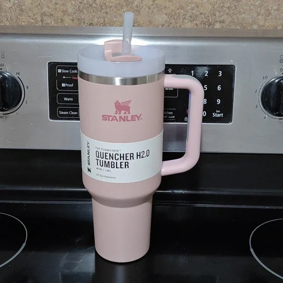 Stanley 40 oz pink dust cup - Picture 2 of 2